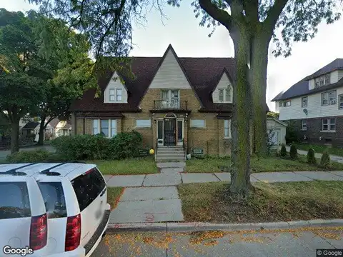 Capitol, MILWAUKEE, WI 53206