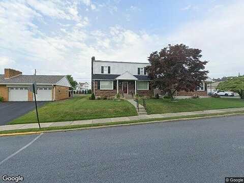 Laubach, NORTHAMPTON, PA 18067