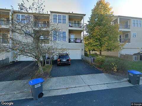 Mews, CHANTILLY, VA 20152