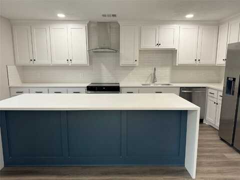 Broadlawn, HOUSTON, TX 77058