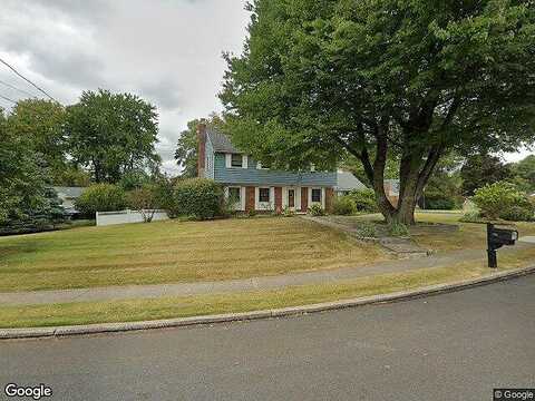Foxcroft, BROOMALL, PA 19008