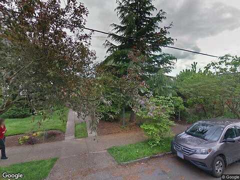 Clinton, PORTLAND, OR 97202