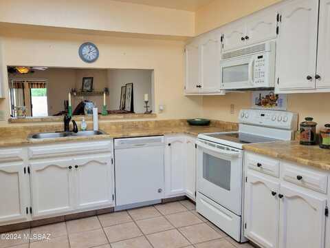 Calle Del Regalo, GREEN VALLEY, AZ 85614