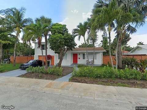 18Th, Lake Worth, FL 33460