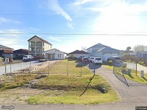 28Th, DICKINSON, TX 77539