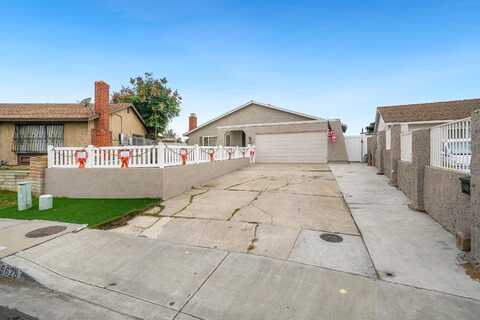 Plumas, SAN DIEGO, CA 92139