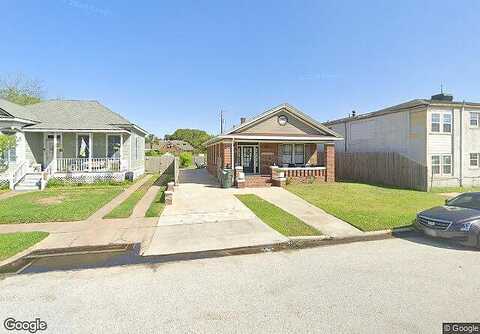 Avenue O 1/2, GALVESTON, TX 77551