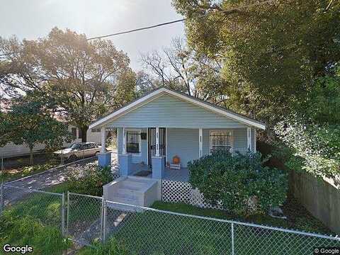 6Th, GAINESVILLE, FL 32601