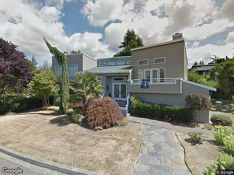 1St, KIRKLAND, WA 98033