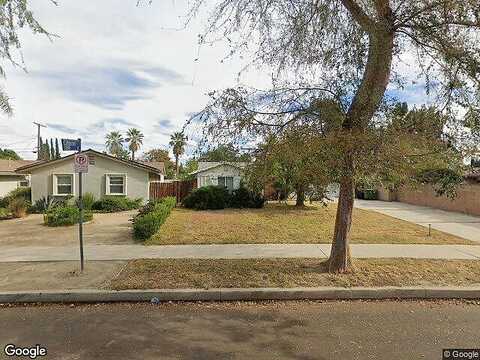 Royer, WEST HILLS, CA 91307