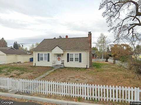 12Th, REDMOND, OR 97756