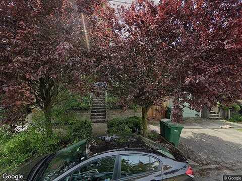 52Nd, SEATTLE, WA 98105