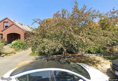 49Th, SEATTLE, WA 98103