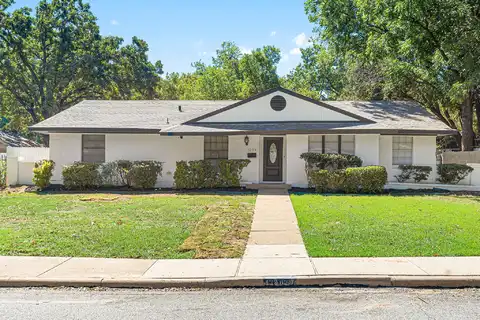 Roman, GRAND PRAIRIE, TX 75050
