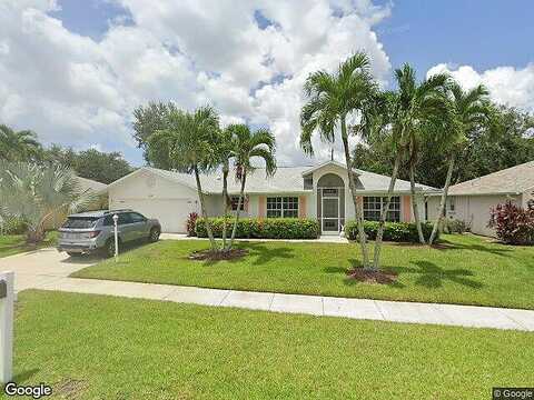 Charlemagne, NAPLES, FL 34112