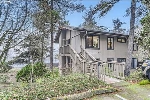 Barnes, PORTLAND, OR 97225