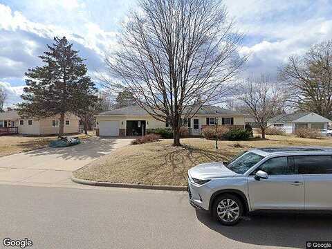 Quebec, MINNEAPOLIS, MN 55428