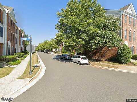 Smallwood, CHANTILLY, VA 20152