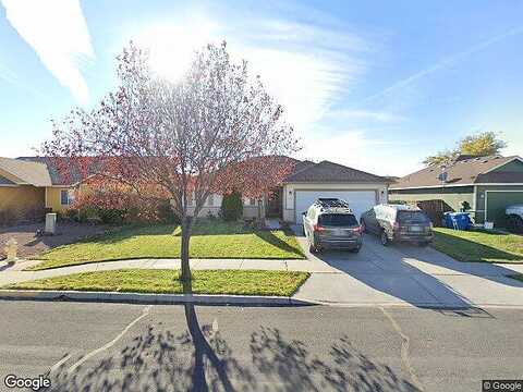 Fir, REDMOND, OR 97756