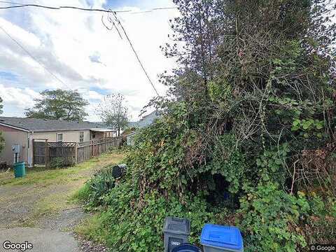 Mccall, BREMERTON, WA 98312