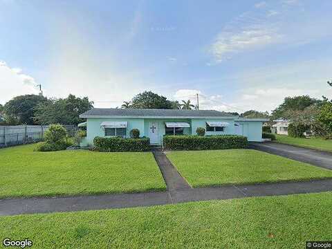 Shirley, LAKE WORTH, FL 33461