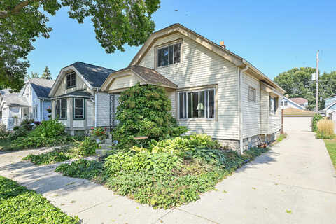 Vista, MILWAUKEE, WI 53213