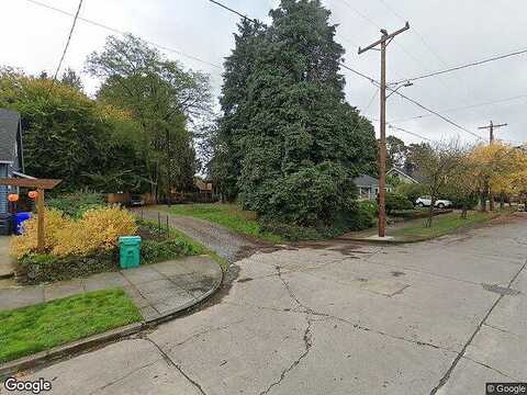 Saratoga, PORTLAND, OR 97217