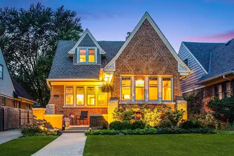 72Nd, MILWAUKEE, WI 53213