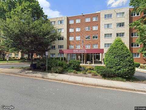 Maple, FALLS CHURCH, VA 22046