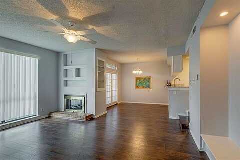 Phoenix Dr, Dallas, TX 75231