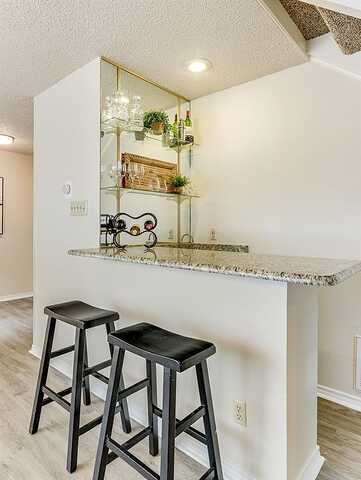 Ranch Trl, Irving, TX 75063