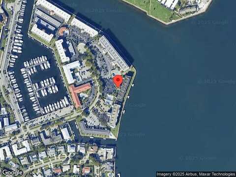Yacht Club, NORTH PALM BEACH, FL 33408