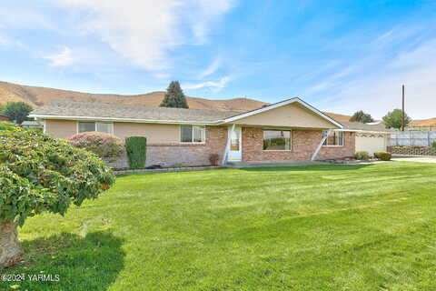 Meadowbrook, YAKIMA, WA 98903