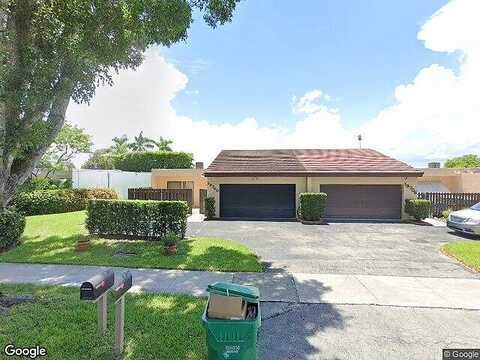 Lake, HIALEAH, FL 33015