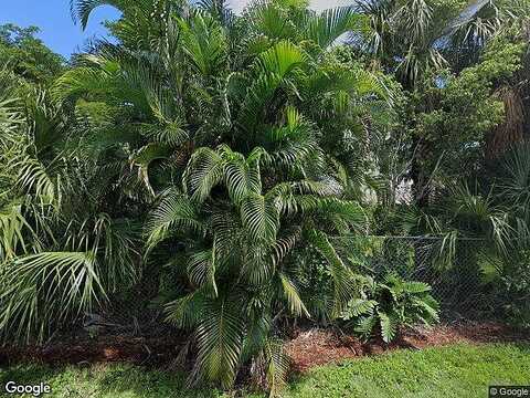 Grande Cay Cir, Fort Myers, FL 33908
