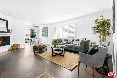 Mayfield Ave, Los Angeles, CA 90049