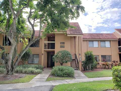 Green Lake Dr, Boynton Beach, FL 33437
