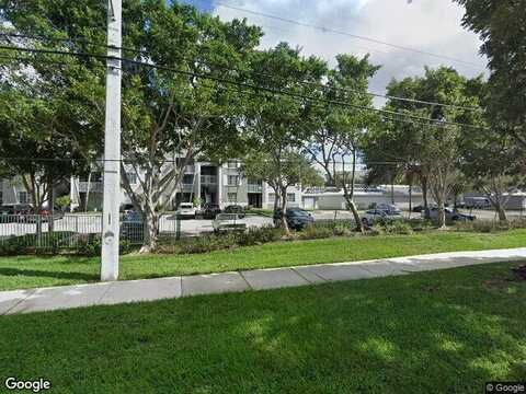 6Th, PEMBROKE PINES, FL 33025