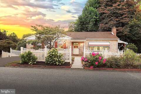 Clover Hill, DALLASTOWN, PA 17313