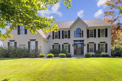 Middlefield, PEWAUKEE, WI 53072