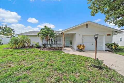 17Th Avenue, BRADENTON, FL 34205