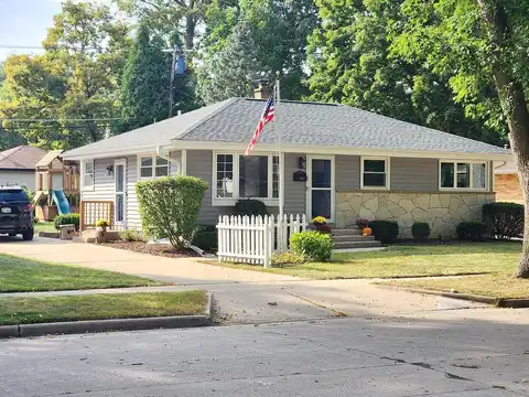 104Th, MILWAUKEE, WI 53227