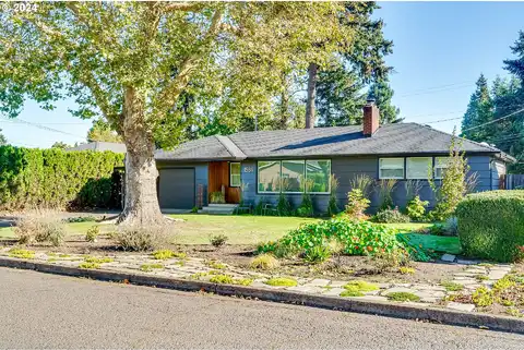 Bar M, EUGENE, OR 97401