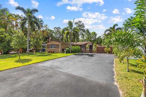 Douglas, HOLLYWOOD, FL 33024