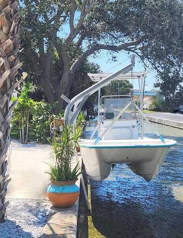 Baywood, DUNEDIN, FL 34698
