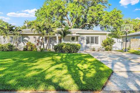 15Th, SAINT PETERSBURG, FL 33703