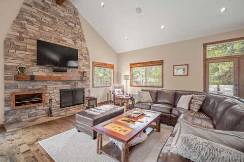 Three Iron, SUNRIVER, OR 97707