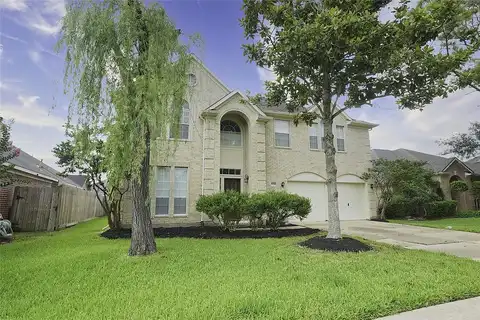 Nolan, PEARLAND, TX 77584