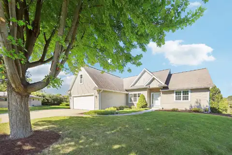 Glen Echo, BROOKFIELD, WI 53005