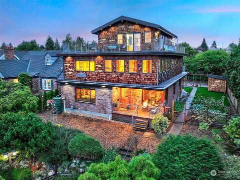 Latona, SEATTLE, WA 98115